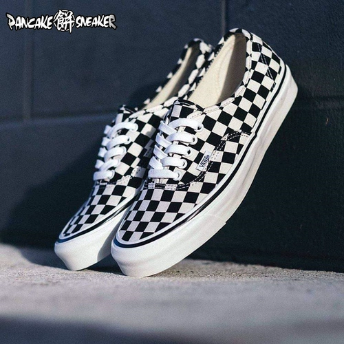 Vans Authentic 44 DX Anaheim Chess Board Grid Черно -белая мужская холст