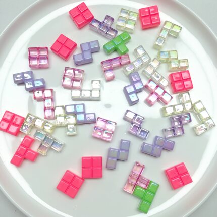D57俄罗斯方块珠子带孔混发150克约38个diy手工材料配件满30包邮