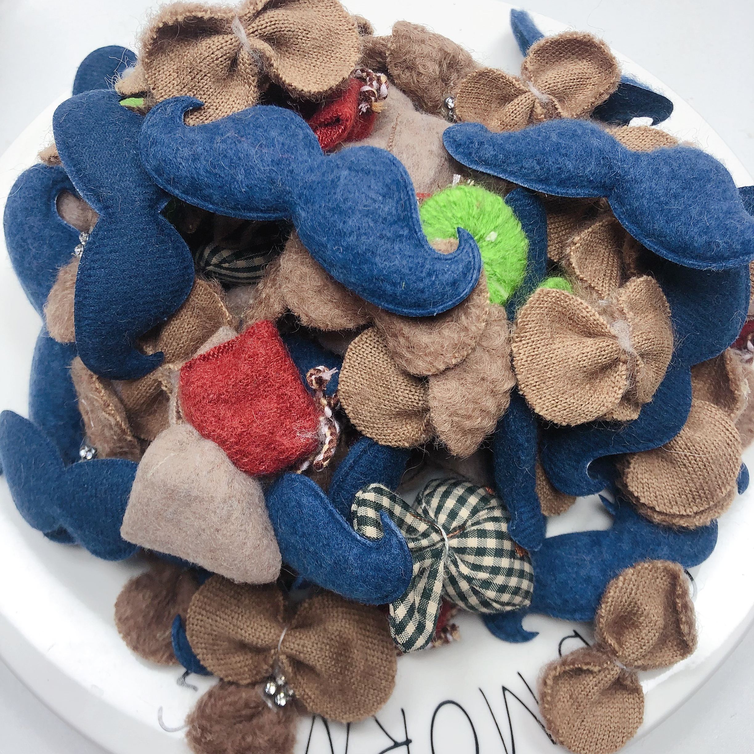 D74蝴蝶结5-8CM100克diy手工材料配件满30包邮