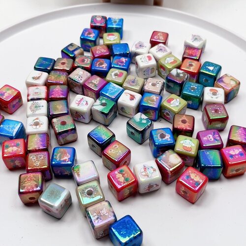 E41约1.4CM圣诞方形珠子混发半斤约70个 diy手工材料配件满30包邮