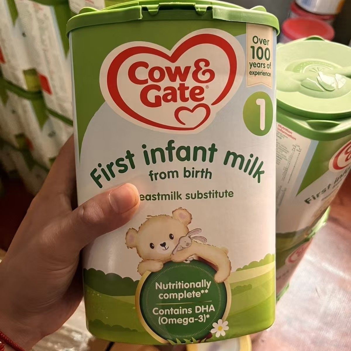 26.5月效期月英国牛栏Cow&Gate奶粉1段800g掉扣微瘪