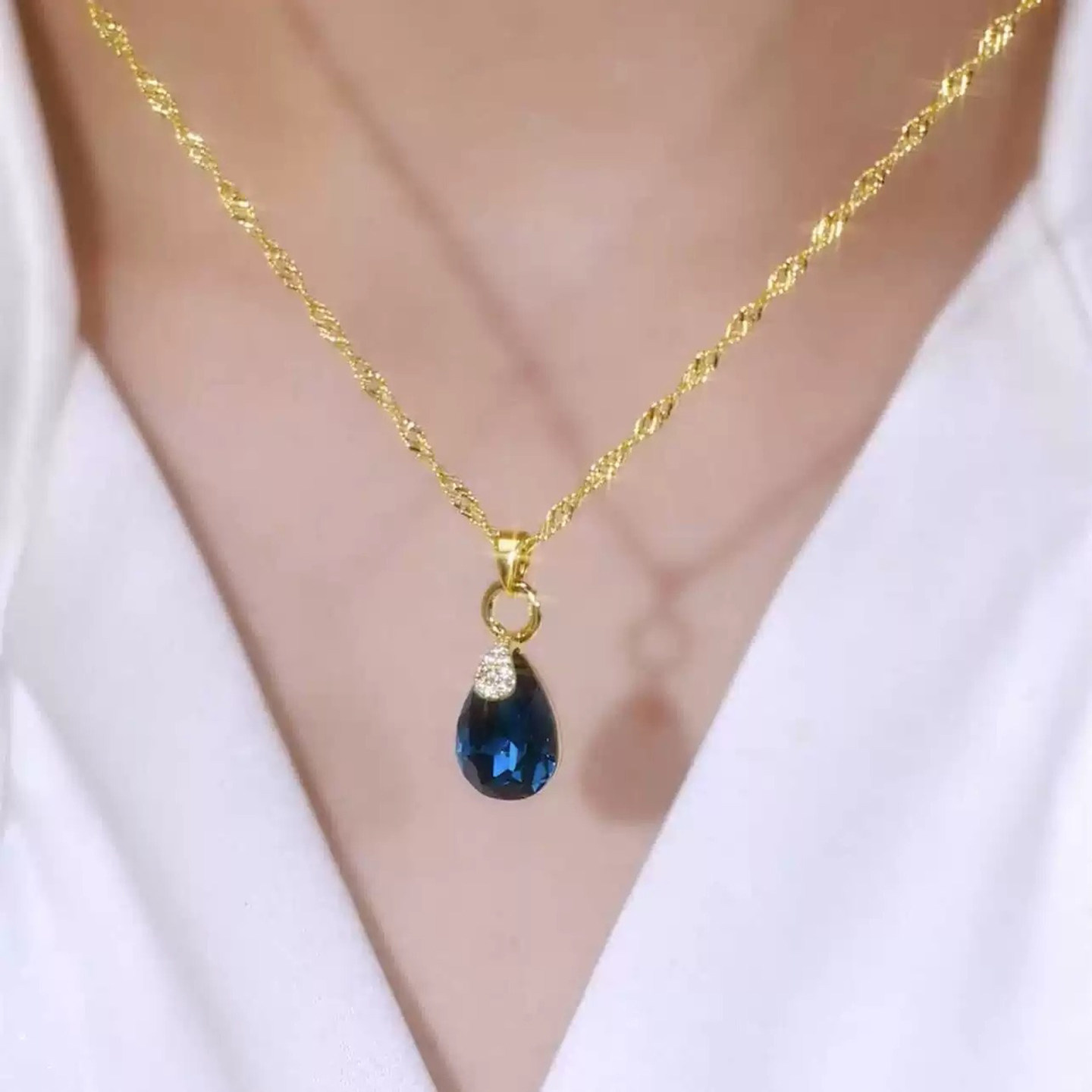 日韩气质蓝色水滴吊坠钛钢项链女精致百搭时尚高级感锁骨链配饰潮