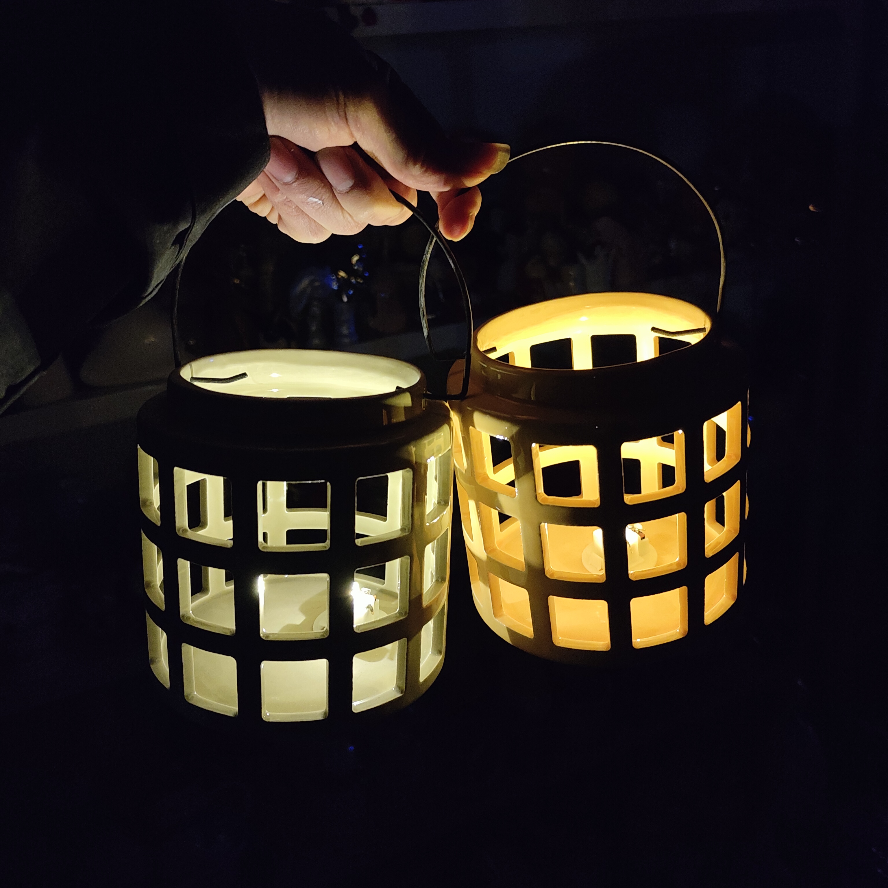 非偏远地区凑满19包邮部分瑕/手提灯镂空夜灯摆件送灯