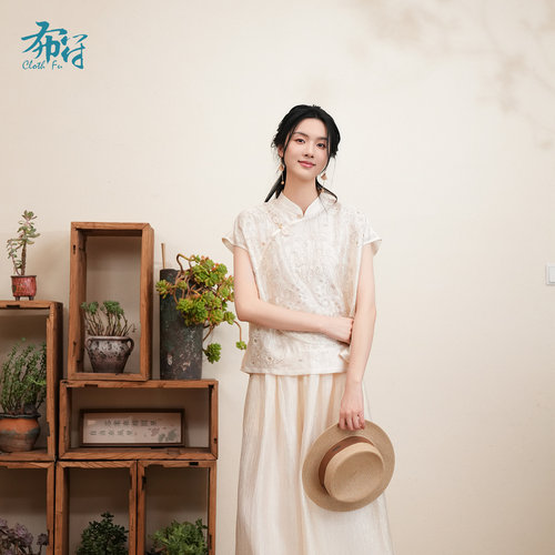 布符新中式偏襟刺绣旗袍上衣