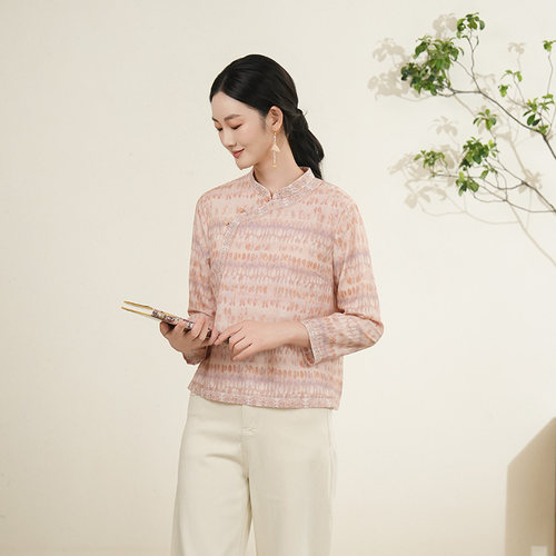 布符新中式2025年秋季新款偏襟刺绣旗袍上衣晕染印花宽松立领日常