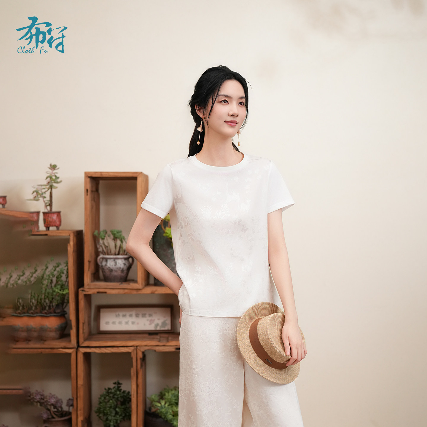 布符新中式「小鹿提花拼针织T恤」2026年夏季圆领宽松短袖女