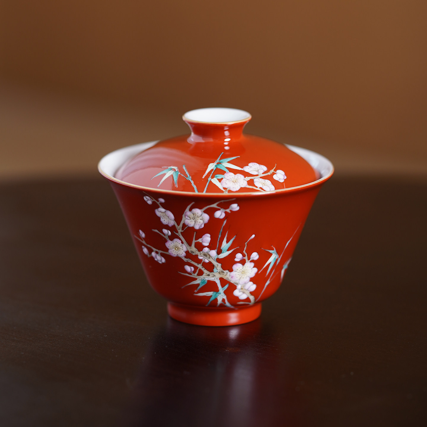 小谦山房绛红剔花粉彩梅竹双清盖碗景德镇陶瓷高颜值中式茶具家用,餐饮具,盖碗,淘宝优惠券,粉丝福利购,淘宝优惠卷