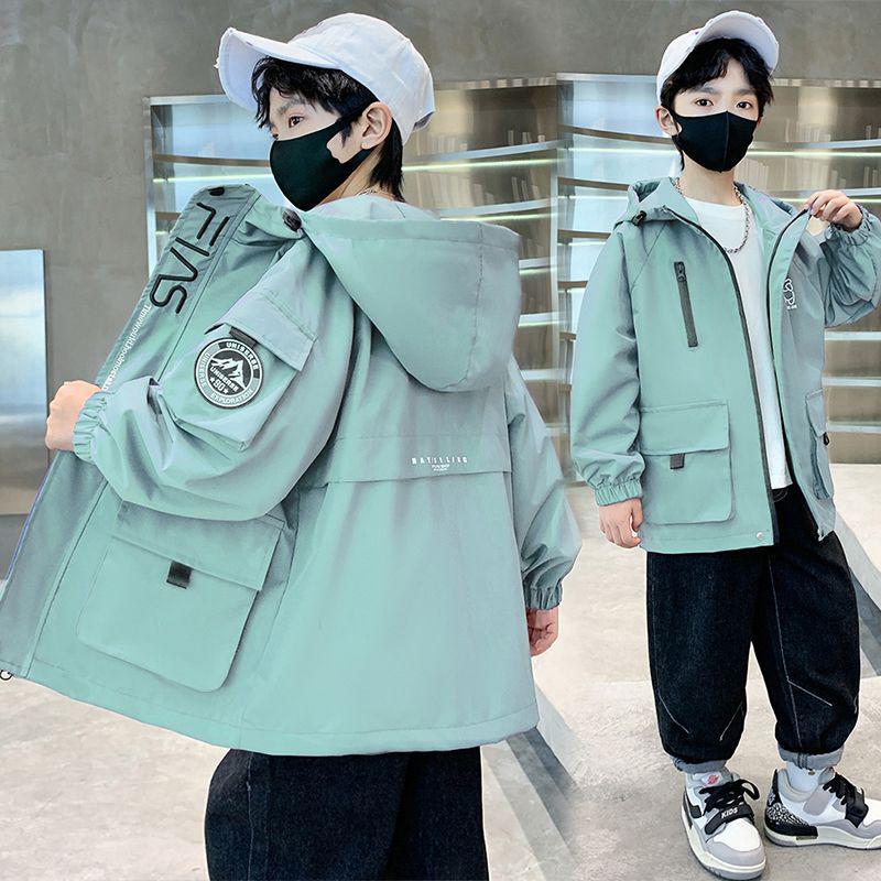 男童风衣外套春秋痞帅2025新款儿童春季工装上衣男大童秋装冲锋衣