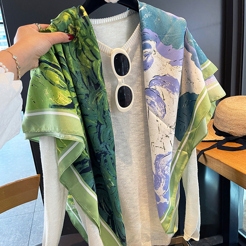 绿色油画丝巾女夏季薄款斜纹大方巾旅游防晒头巾空调巾护颈大披肩