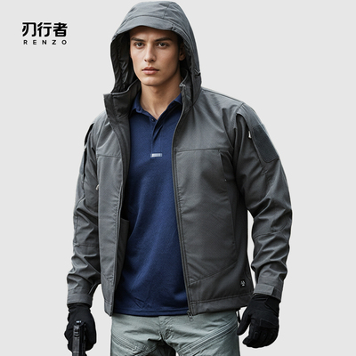刃行者男士外套男款衣服冲锋衣新型软壳衣防风黑色2025新款登山服