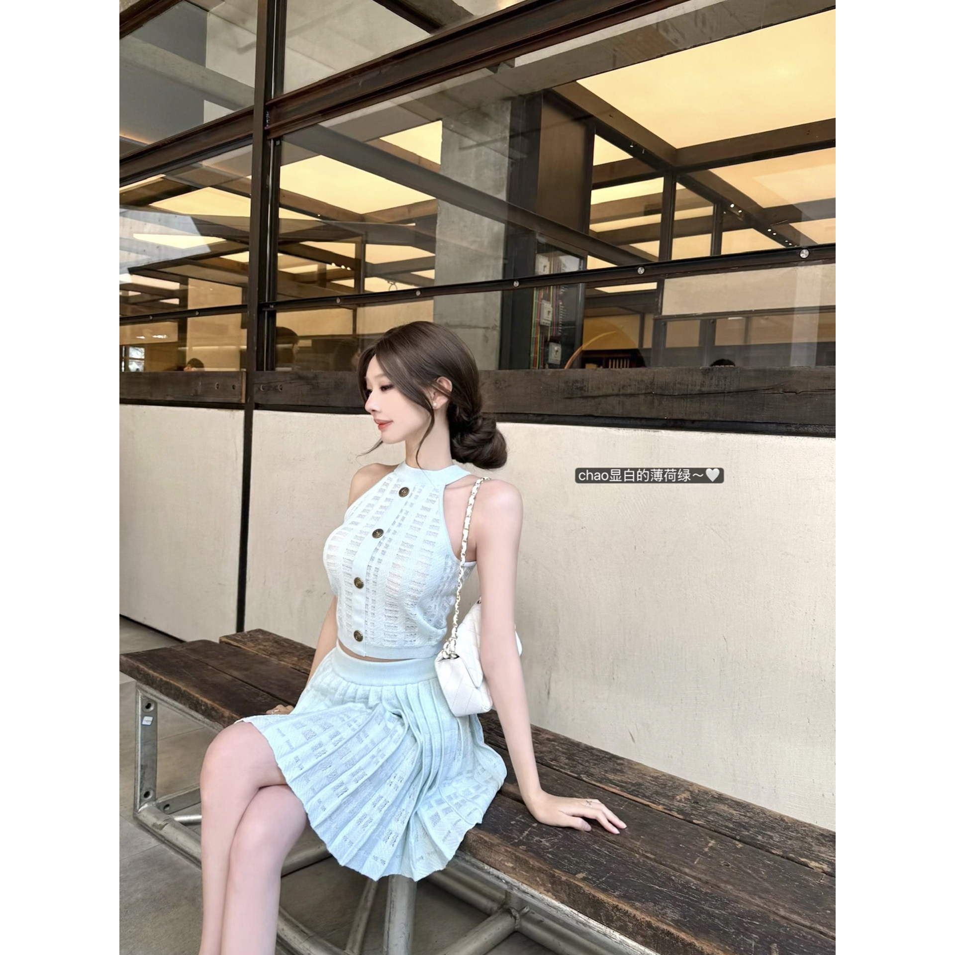 CCZEE 【安妮茶话会】短款修身露肩背心上衣高腰百褶半裙套装
