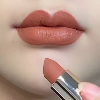 不掉色不沾杯欧美风吃土色口红肉桂奶茶豆沙哑光大牌正品女不脱色
