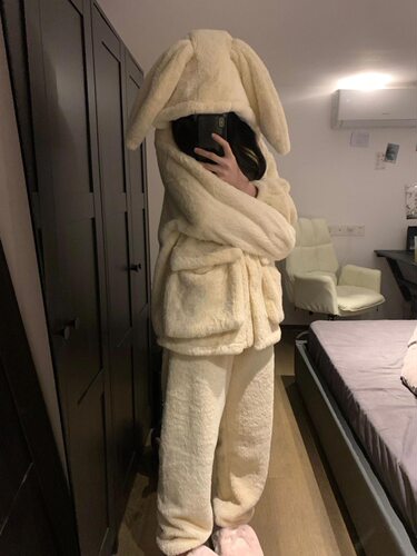 可爱甜美软糯大耳兔法兰绒睡衣女新款冬季珊瑚绒加厚家居服两件套