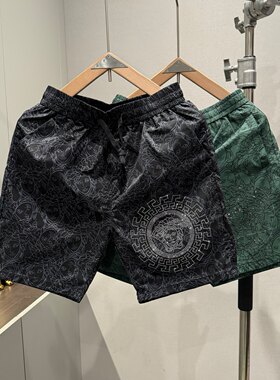 夏季新款短裤男士潮牌美式烫钻印花时尚沙滩裤直筒休闲百搭五分裤