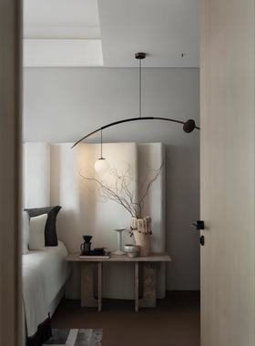 样板房主卧室长辈房床头柜混搭风软装饰品摆件粗陶组合花器装饰