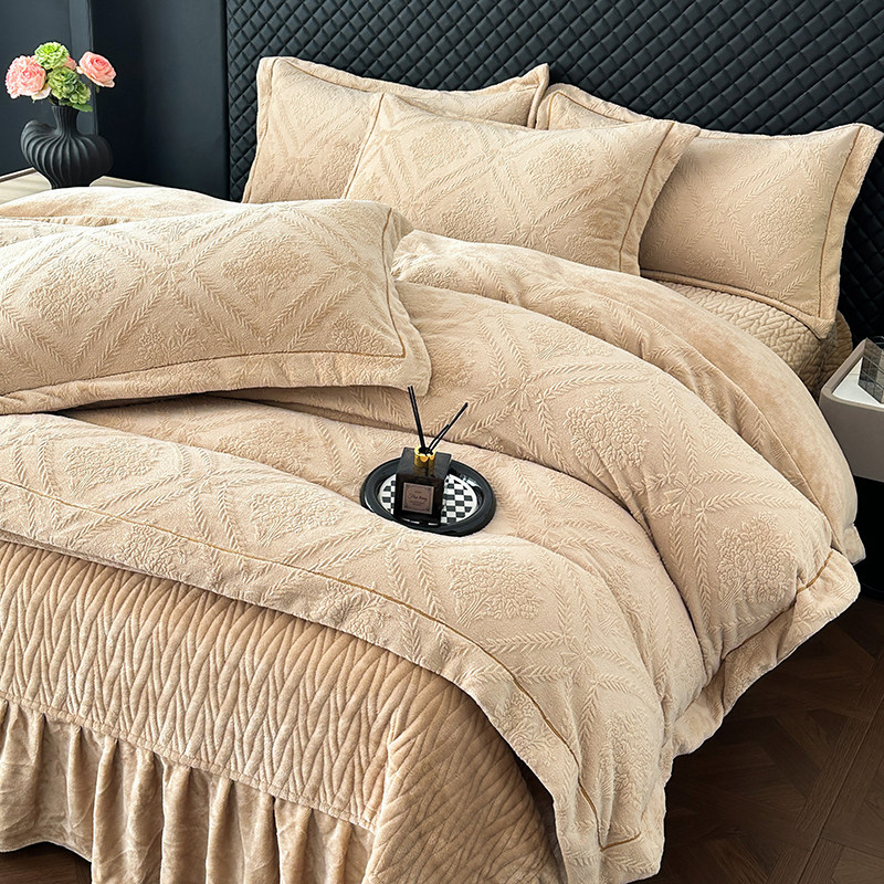 新款秋冬加厚保暖雕花绒牛奶绒床盖床裙款冬季加绒绣花保暖四件套