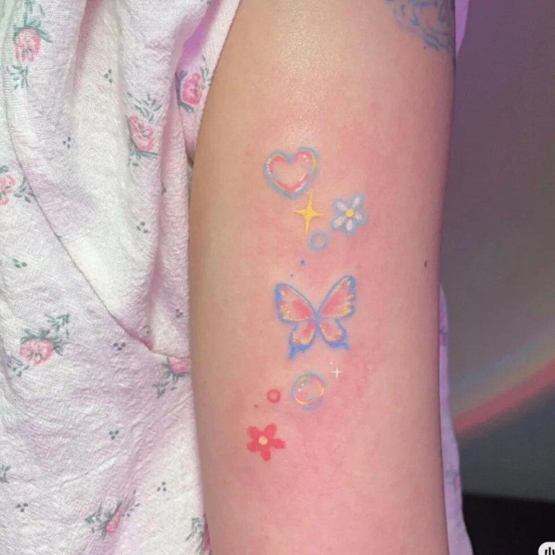 蝴蝶泡泡纹身贴 粉色少女心小清新辣妹氛围感高级感小众纹身贴纸