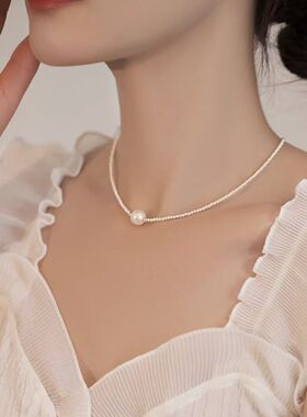 法式复古白色小米珠锁骨链 单颗大贝珠吊坠 轻奢小众设计感颈链