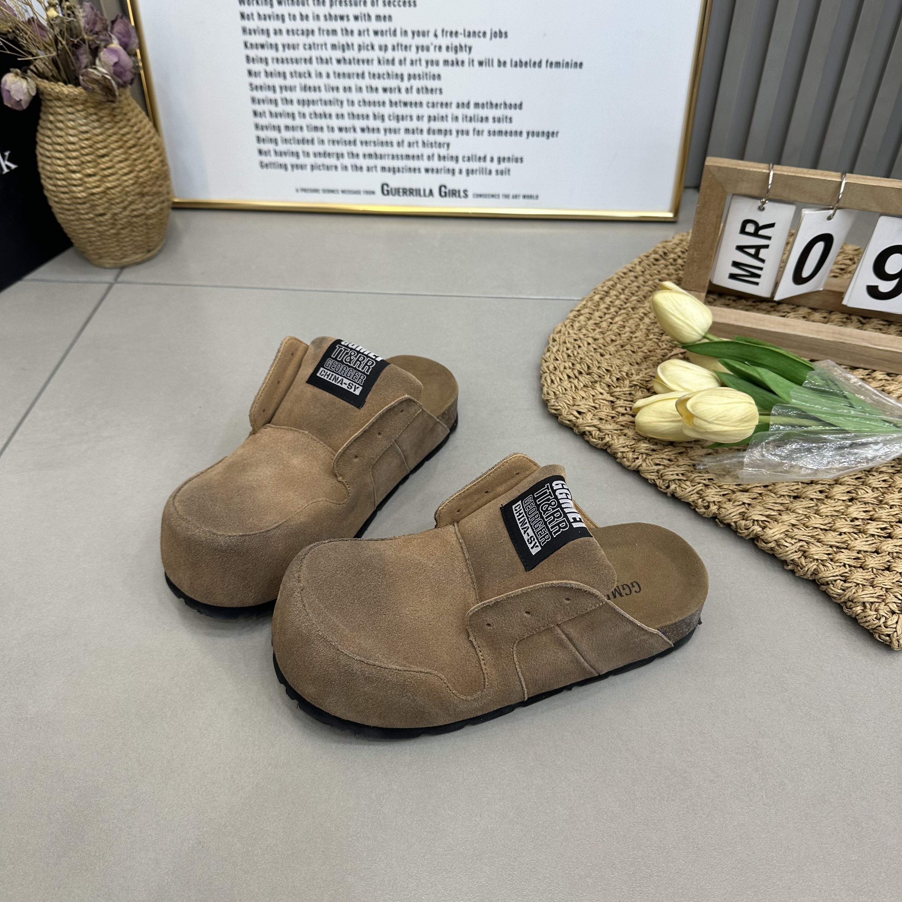 2026春季新款时尚包头拖百搭休闲勃肯拖厚底增高女鞋潮一脚蹬真皮