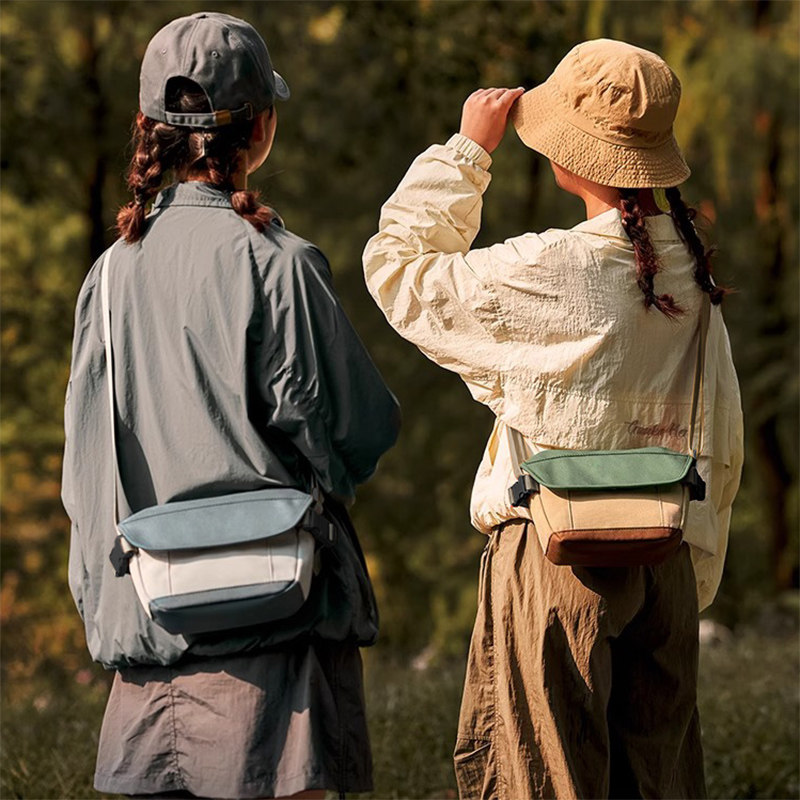 户外出游斜挎包时尚流行女士包包百搭拼色防水单肩包休闲运动挎包,运动包/户外包/配件,挎包/拎包/休闲包,淘宝优惠券,粉丝福利购,淘宝优惠卷