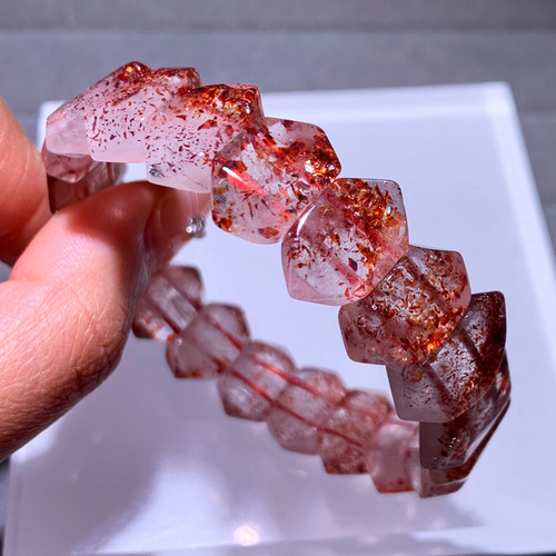 天然金草莓超七手排双尖水晶手链