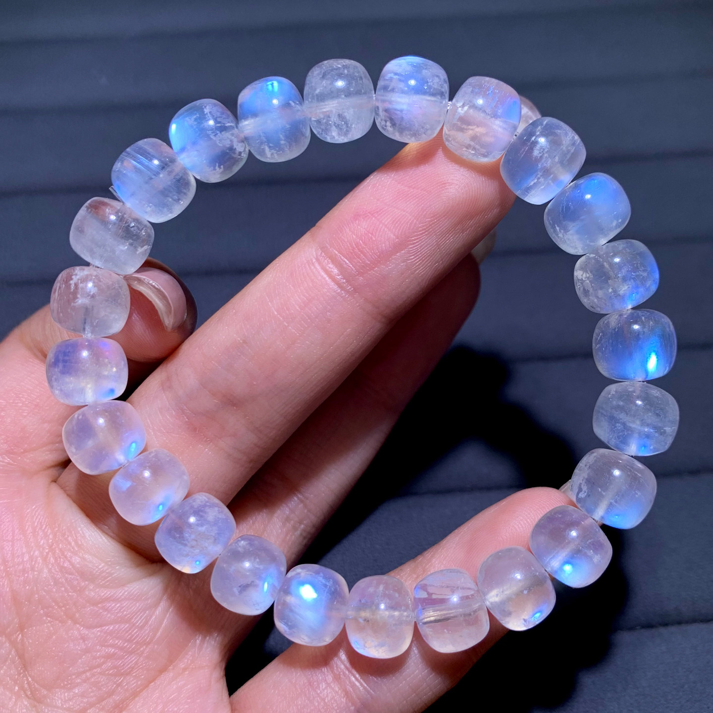 天然奶油体蓝月光老型珠手链饰品