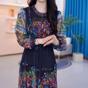连衣裙女2026新款春夏季长袖收腰显瘦气质轻奢高级感今年流行裙子
