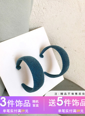 S925银针个性宽版设计C字形状蓝色耳钉时尚日常穿搭潮女耳饰耳环