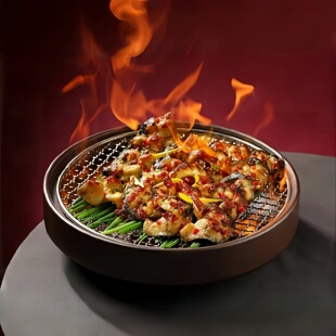 新款粤菜圆形铁网干烧砂锅加热餐具烧腊叉烧乳鸽烤肉盘意境菜餐具