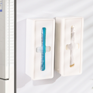 冰箱磁吸收纳盒侧门免打孔置物架十字口厨房保鲜膜壁挂式储物盒子