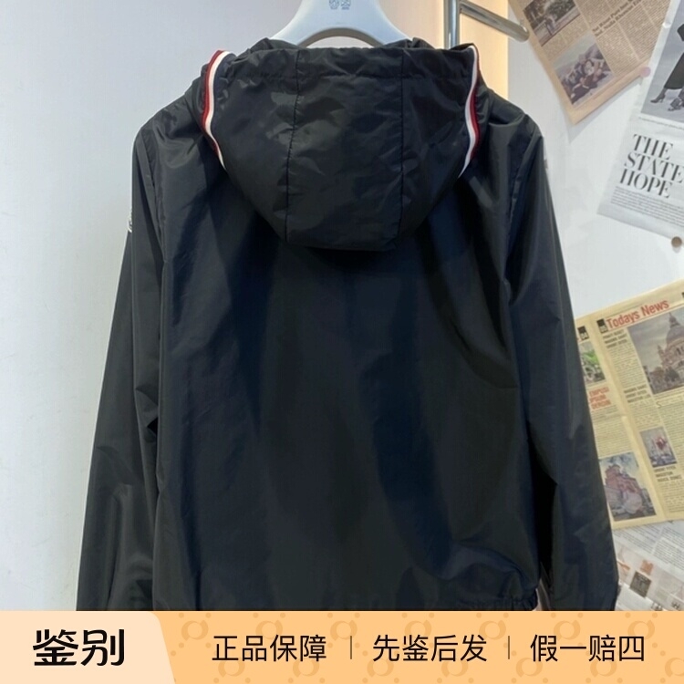 现货冲锋衣Moncler连帽条纹