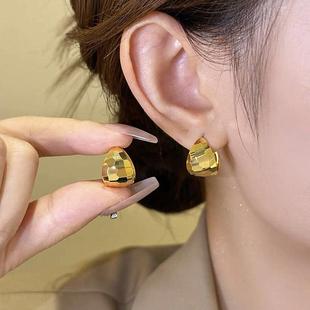 金色波光粼粼水滴耳扣女轻奢小众设计菱格圈圈耳环时尚冷淡风耳饰