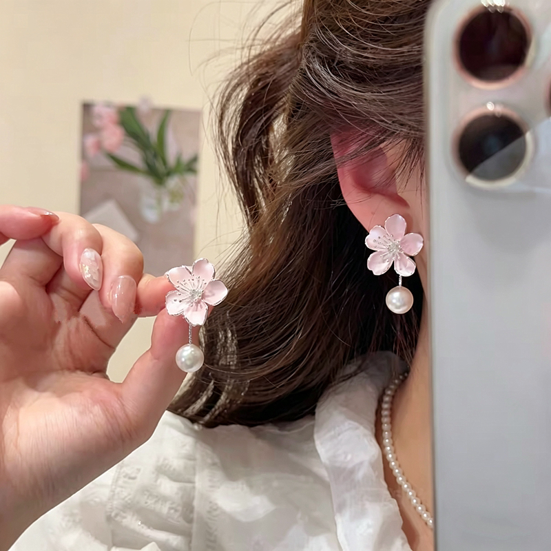 一款两戴樱花珠珠流苏耳环女