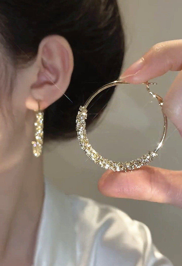 高级感镶钻圈圈耳环时尚大气耳圈