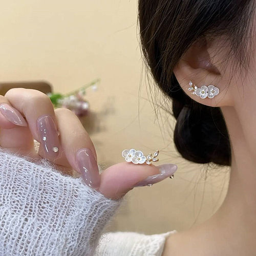 s925银针耳饰超仙贝壳山茶花耳钉