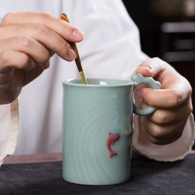 龙泉云上青瓷马克杯茶杯陶瓷无盖牛奶杯家用办公室锦鲤陶瓷杯