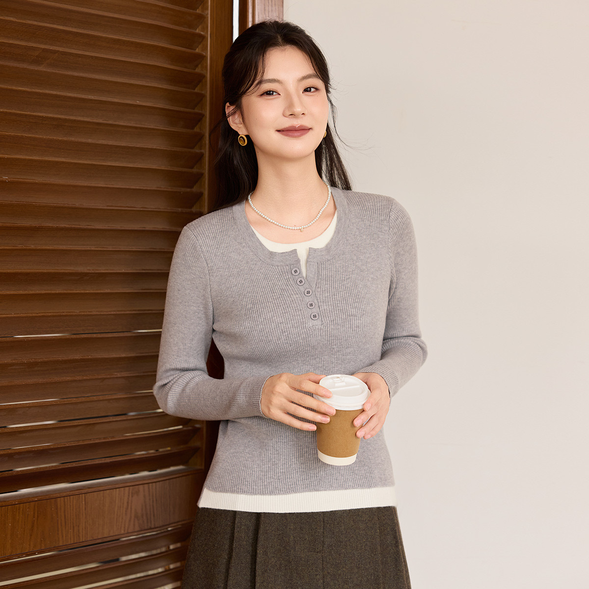 茵曼2025秋季新款修身长袖针织衫女高级感减龄毛衣打底衫早秋上衣