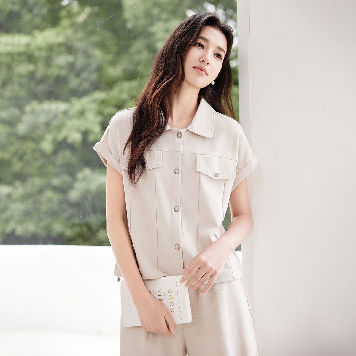 茵曼2025年夏装拼接显瘦翻领短袖女运动休闲短裤子两件套女式套装