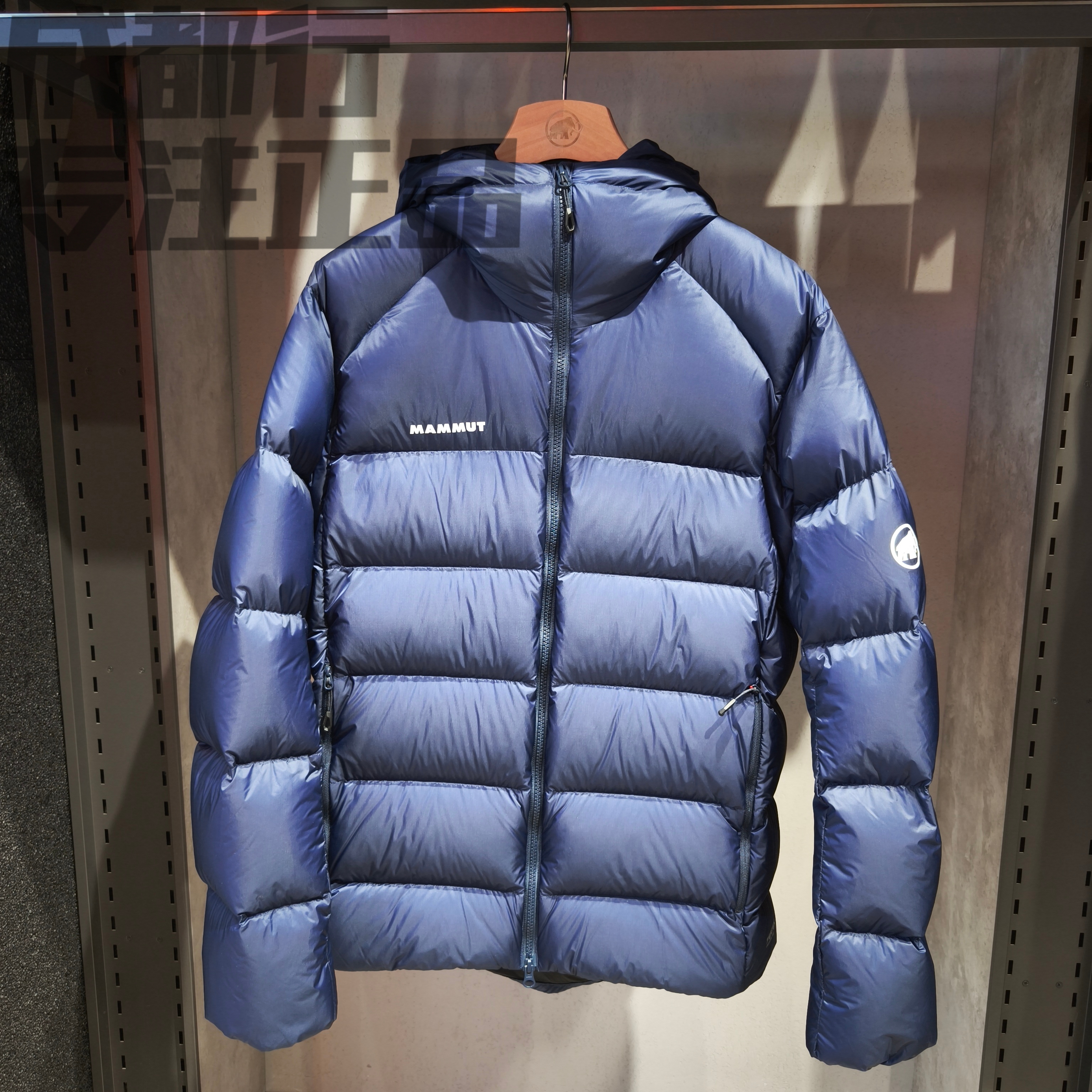 MAMMUT猛犸象Taiss Pro男款保暖极寒户外排骨羽绒服1013-03300