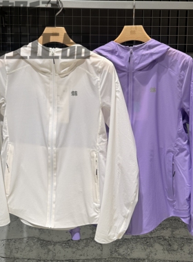 可隆KOLON SPORT女款户外透湿Pertex夏Ultralight夹克LKJK6MN136
