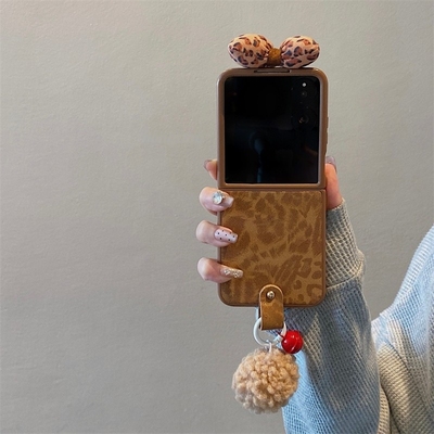 适用折叠屏小米MixFlip2手机壳膜一体荣耀MagicVFlip2秋冬毛绒豹纹Purax华为pocket2三星zflip7摩托罗拉毛绒5