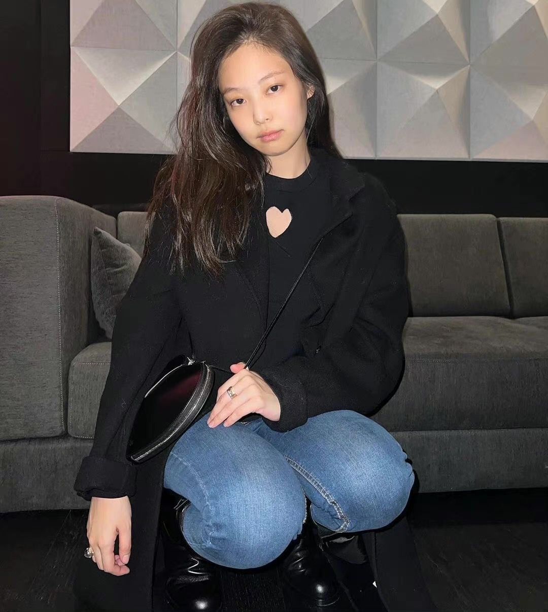 韩国金智妮jennie同款镂空爱心长袖套头针织上衣blackpink打底T恤