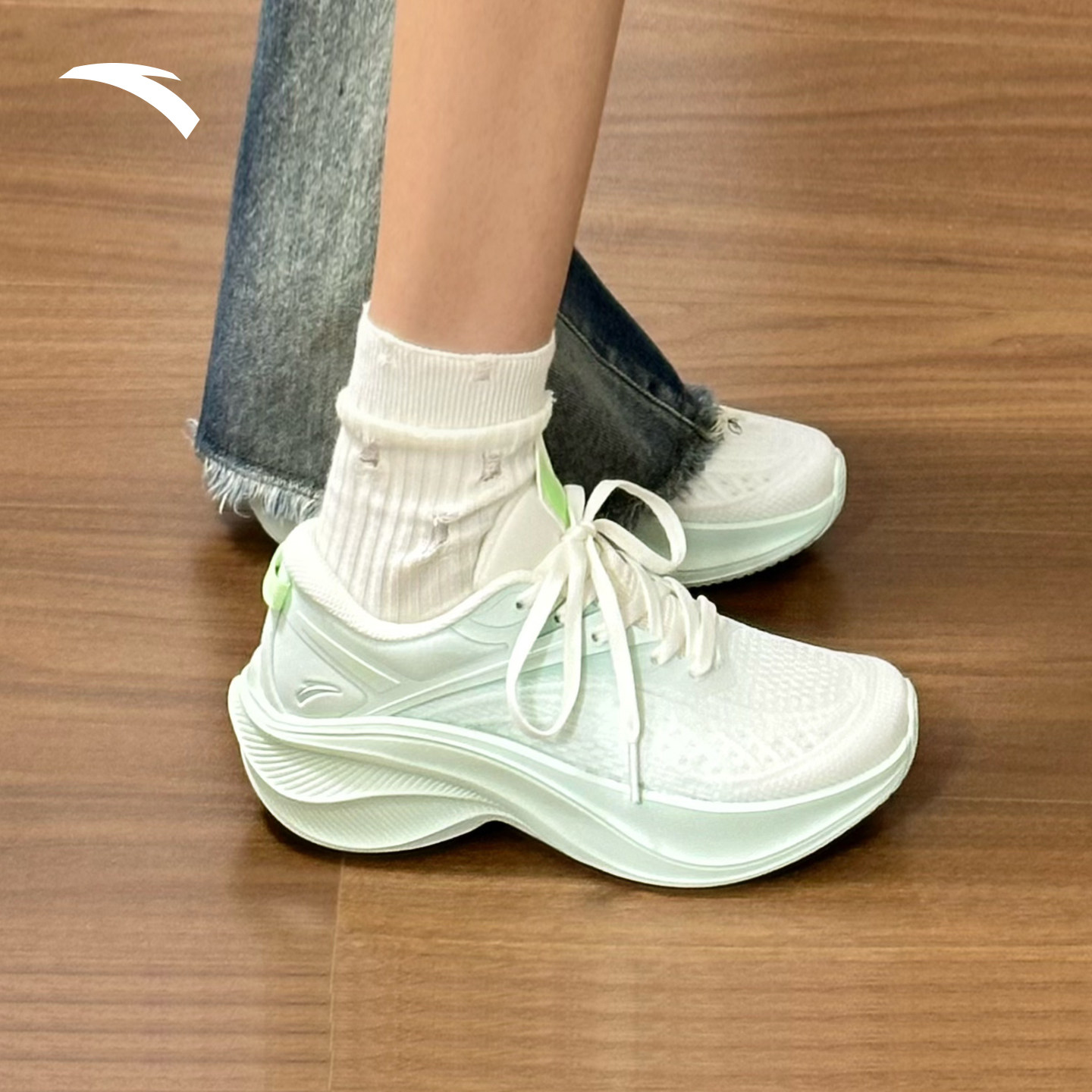 安踏叶子5跑步鞋女2026新款运动鞋轻便软底减震跑鞋女鞋官方正品