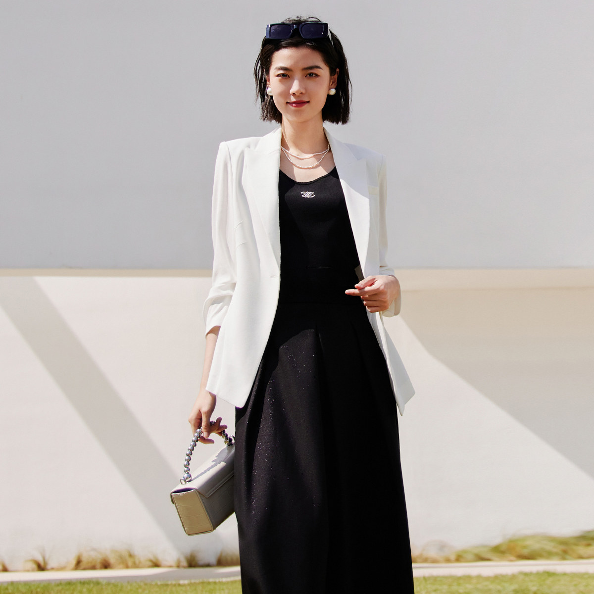 歌蒂诗春专柜新款时尚气质直角肩职场通勤西装外套 8E12W1120