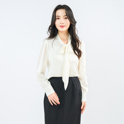 歌蒂诗春款新款优雅气质100%桑蚕丝蝴蝶系带领小衫 3F11A1932