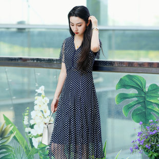 经典 时尚 气质波点收腰显瘦V领连衣裙1E26L2635 专柜新款 歌蒂诗夏季