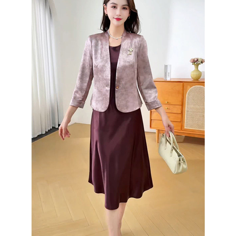 高端气质两件套女春秋名媛风西装外套搭配吊带裙套装显瘦百搭通勤