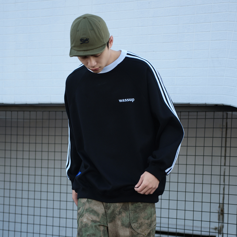 WASSUP美式复古三条杠圆领卫衣