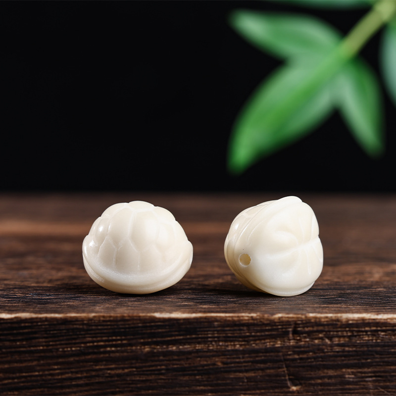天然象牙果原果雕刻富甲天下散珠DIY饰品佛珠文玩配件盘玩易变色