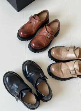 马皮圆头搭扣方跟德比鞋